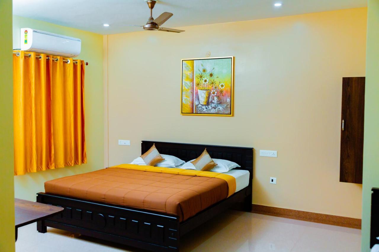 Laughing Waters Fine Stay Kuttalam  Bagian luar foto